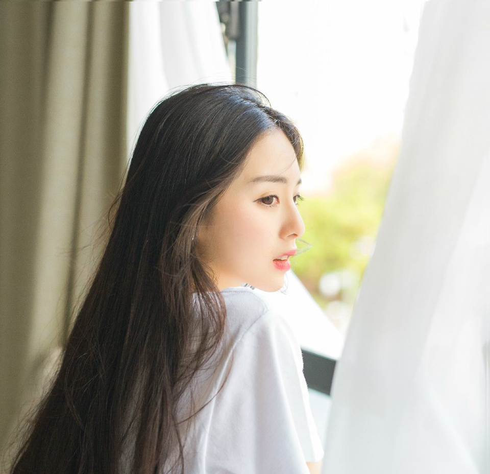 让珊瑚远离惊涛骇浪的侵蚀吗?那无异是将它们的美丽葬送。